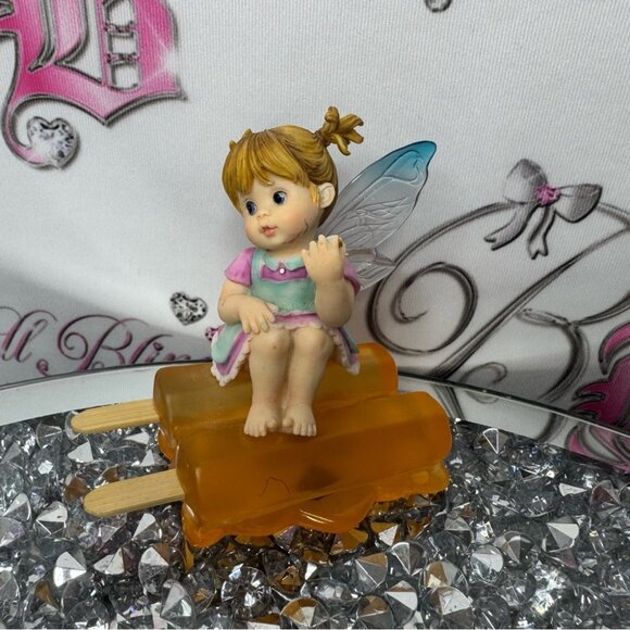 The little kitchen fairies Adorable Fairy Figurine with Popsicle Base cool treat - Picture 4 of 6